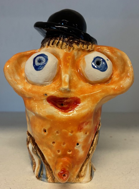 CalleBøv med Bowler-hatten. Keramik Ceramics Art Kunst Søren Parmo